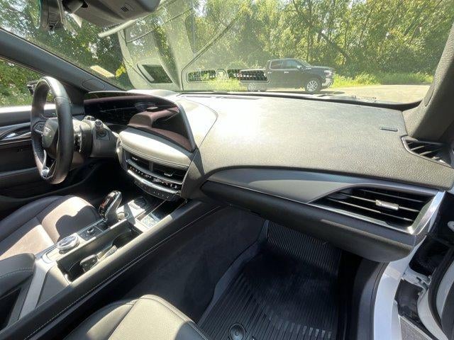 2025 Cadillac CT5 4dr Sdn Premium Luxury