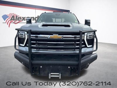 2025 Chevrolet Silverado 3500 HD Crew Cab Long Box 4-Wheel Drive LTZ