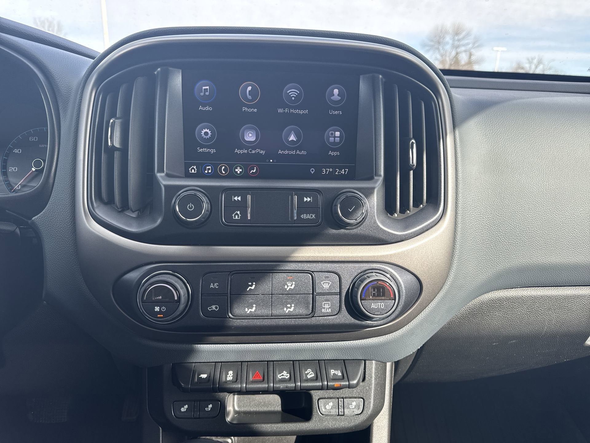 2022 Chevrolet Colorado Crew Cab Short Box 4-Wheel Drive Z71