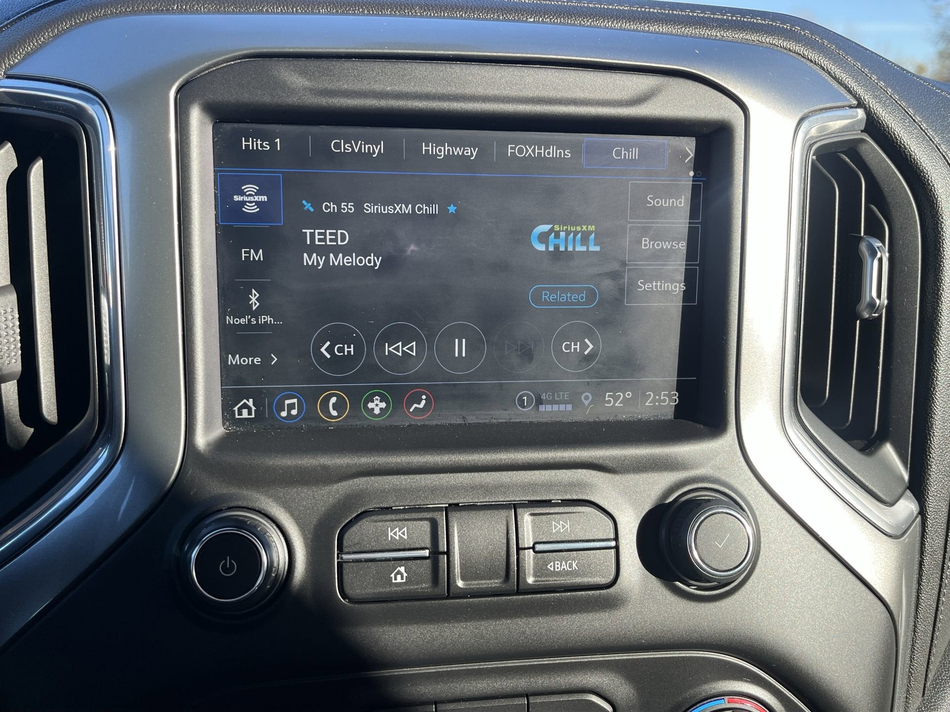 2021 Chevrolet Silverado 1500 Double Cab Standard Box 4-Wheel Drive RST