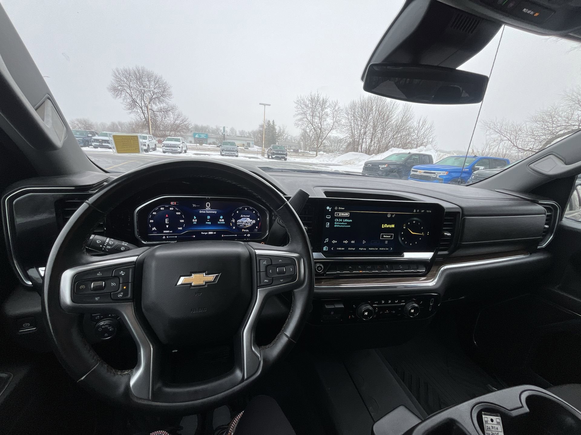 2024 Chevrolet Silverado 1500 Crew Cab Short Box 4-Wheel Drive LT 1LT