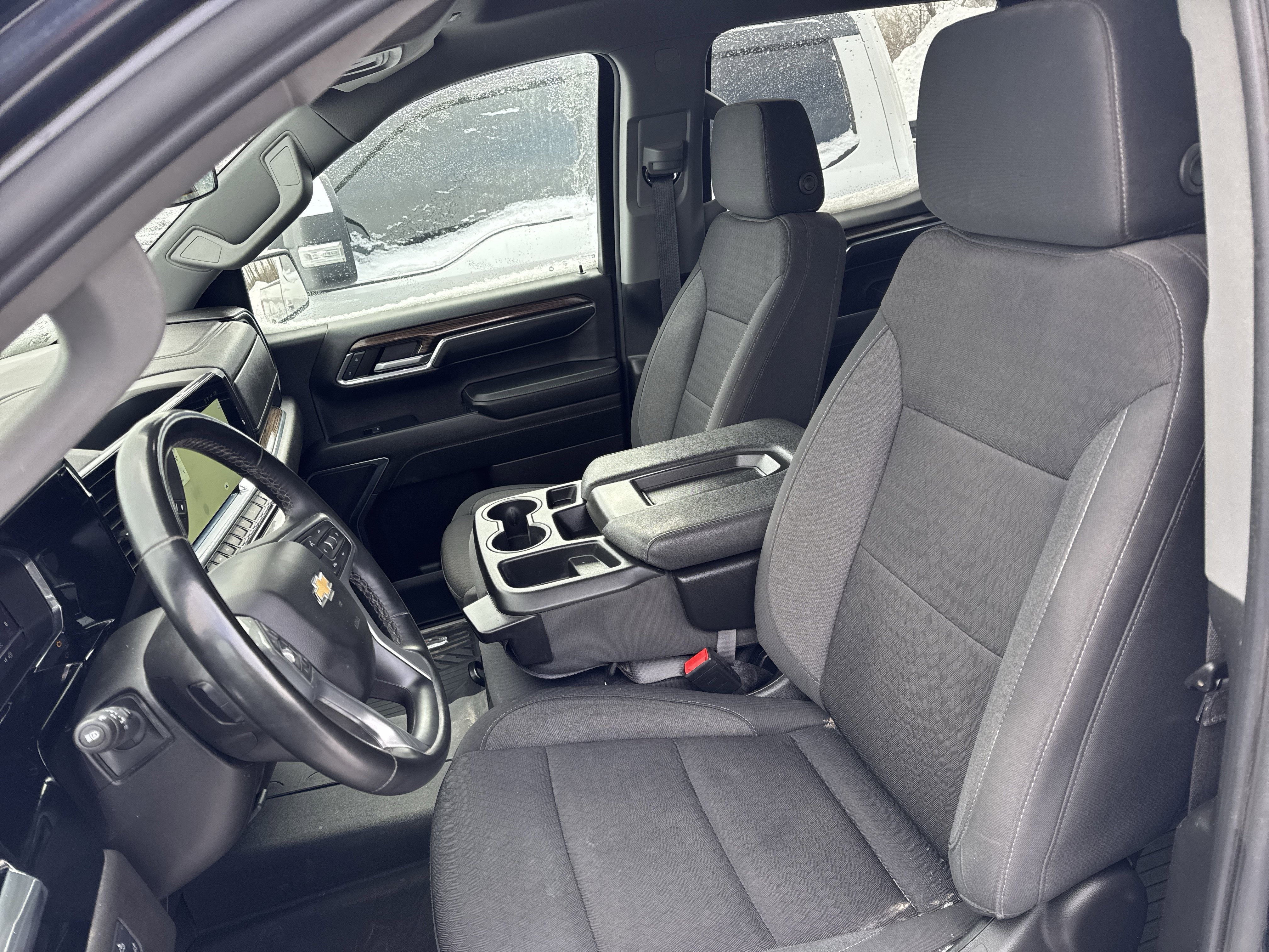 2024 Chevrolet Silverado 1500 Crew Cab Short Box 4-Wheel Drive LT 1LT