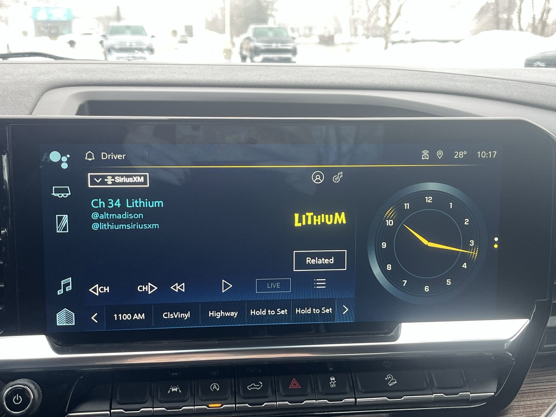 2024 Chevrolet Silverado 1500 Crew Cab Short Box 4-Wheel Drive LT 1LT