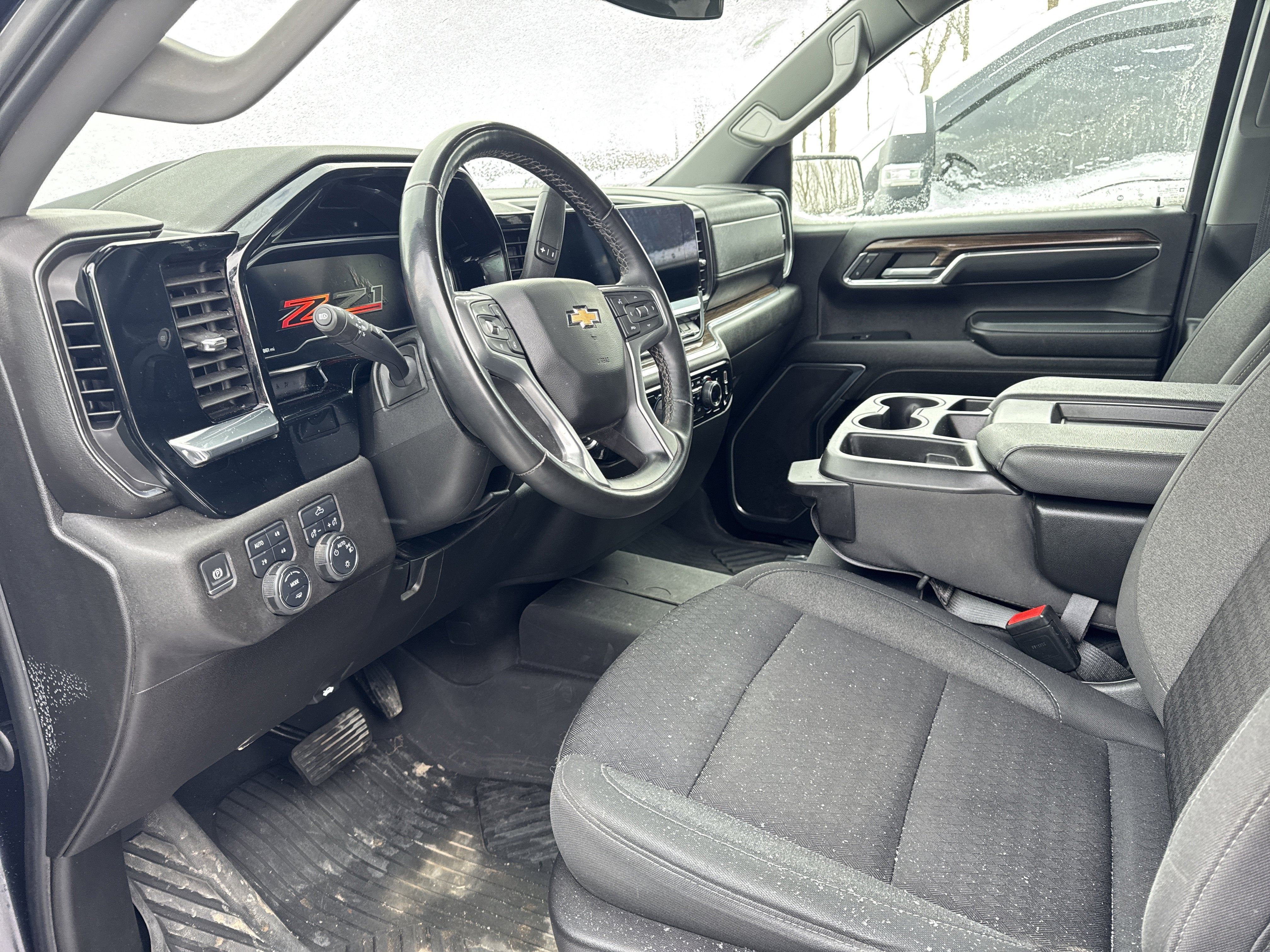 2024 Chevrolet Silverado 1500 Crew Cab Short Box 4-Wheel Drive LT 1LT