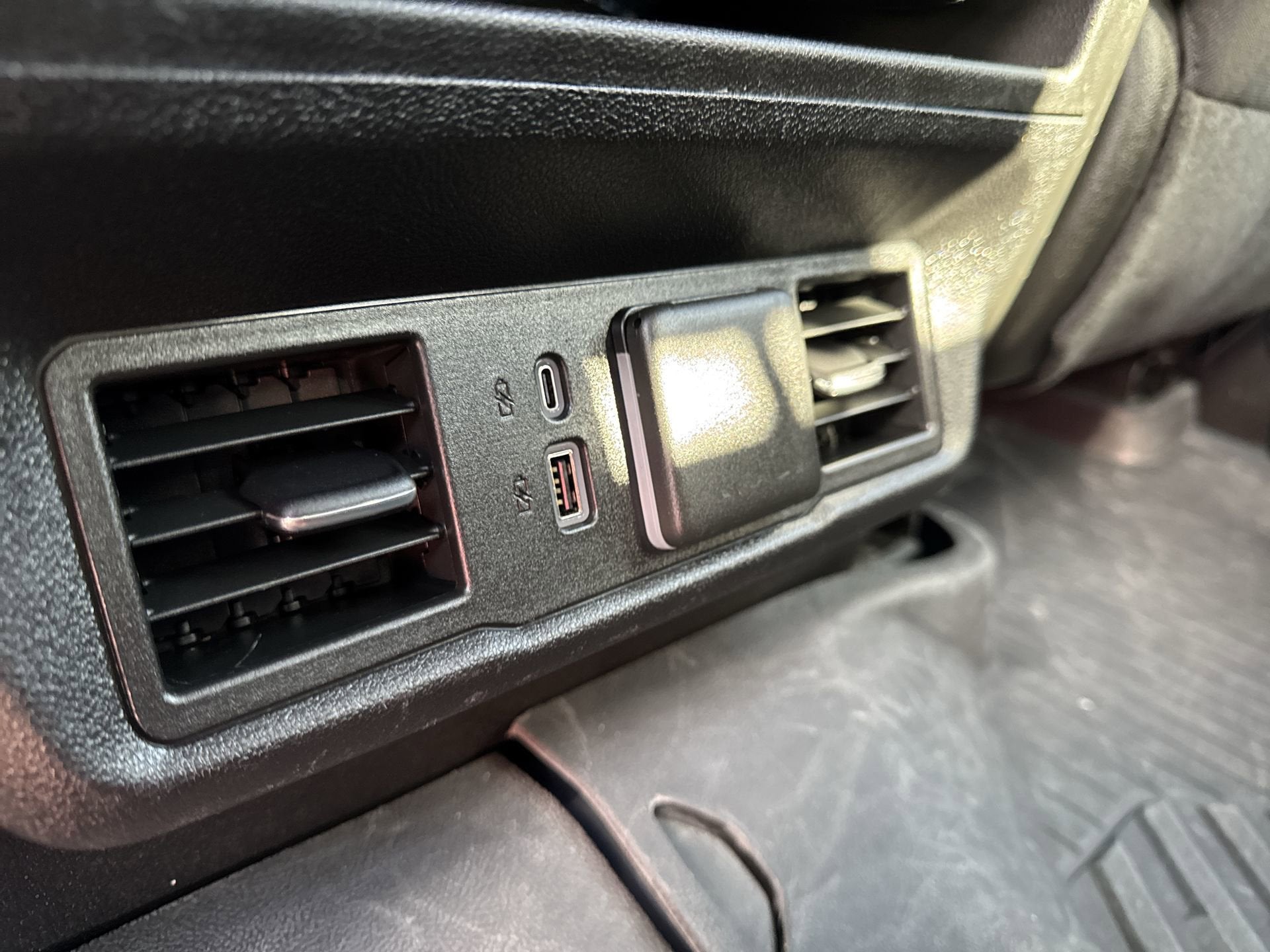 2024 Chevrolet Silverado 1500 Crew Cab Short Box 4-Wheel Drive LT 1LT