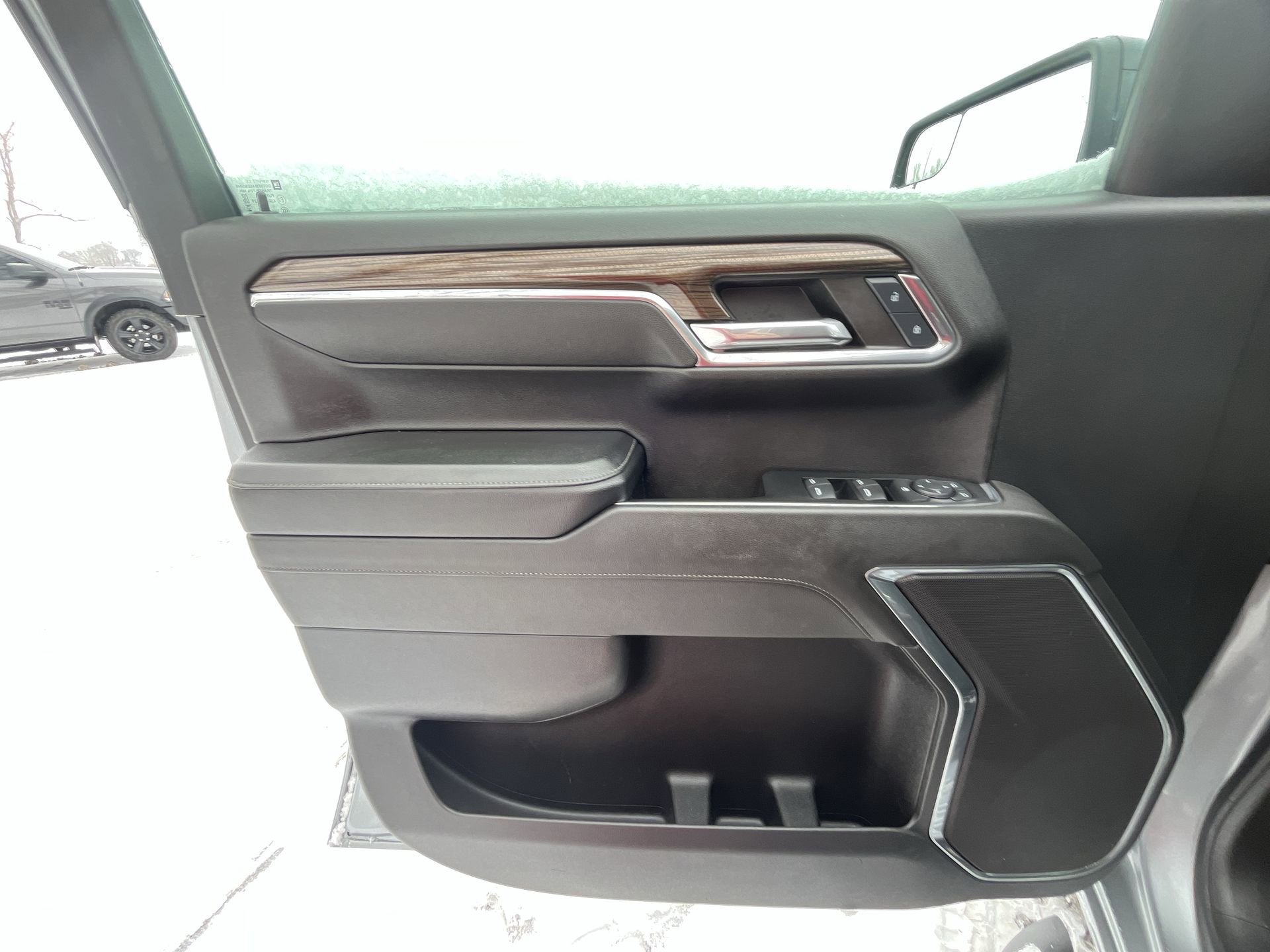 2024 Chevrolet Silverado 1500 Crew Cab Standard Box 4-Wheel Drive RST