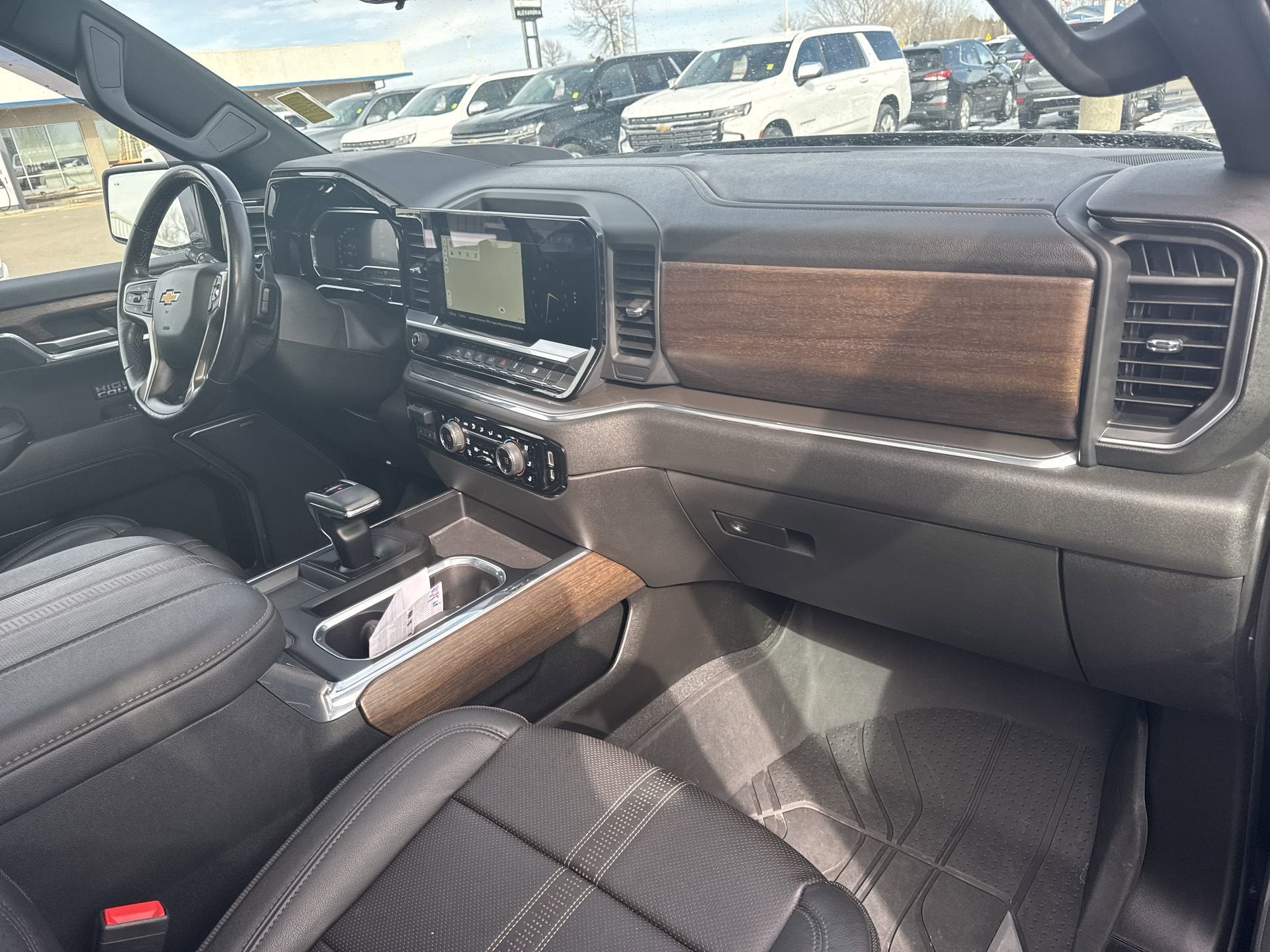 2023 Chevrolet Silverado 1500 Crew Cab Short Box 4-Wheel Drive High Country