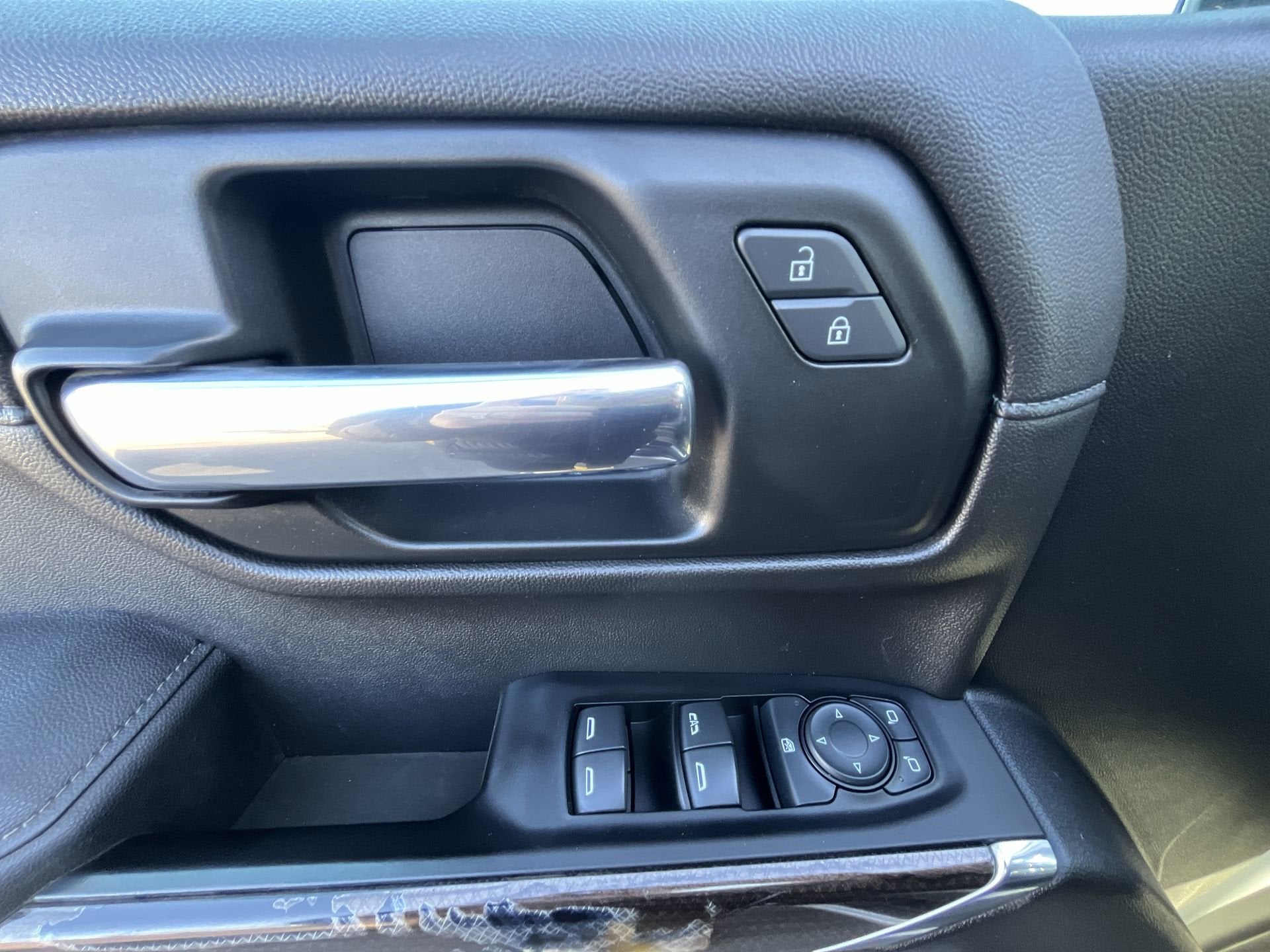 2019 Chevrolet Silverado 1500 Crew Cab Standard Box 4-Wheel Drive LT