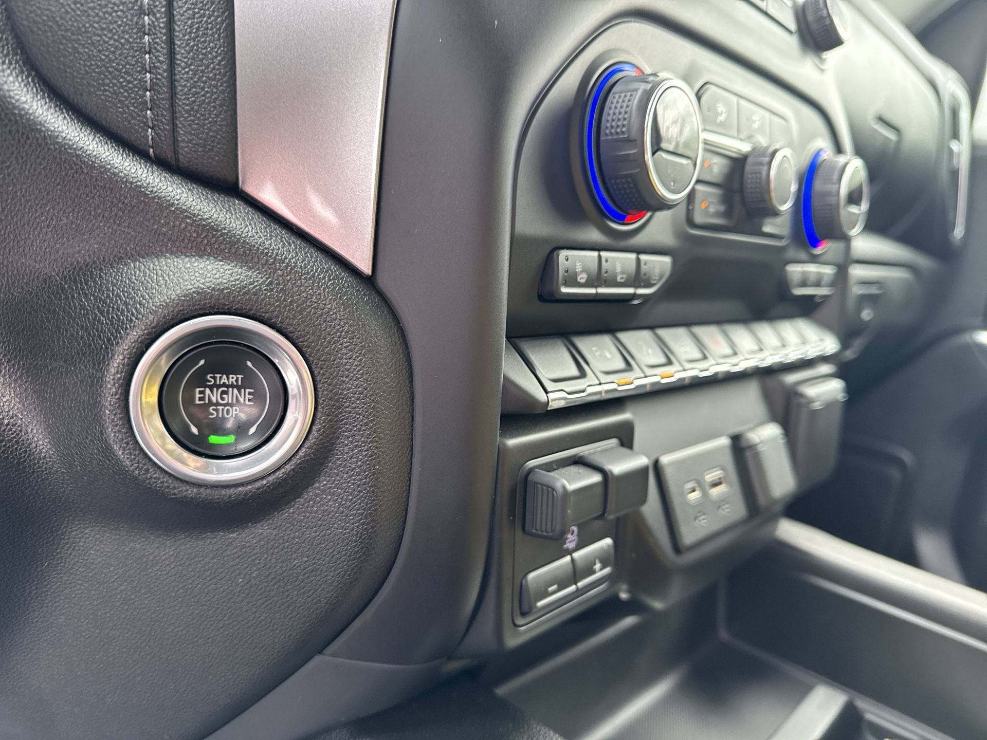 2021 Chevrolet Silverado 1500 Crew Cab Short Box 4-Wheel Drive LTZ