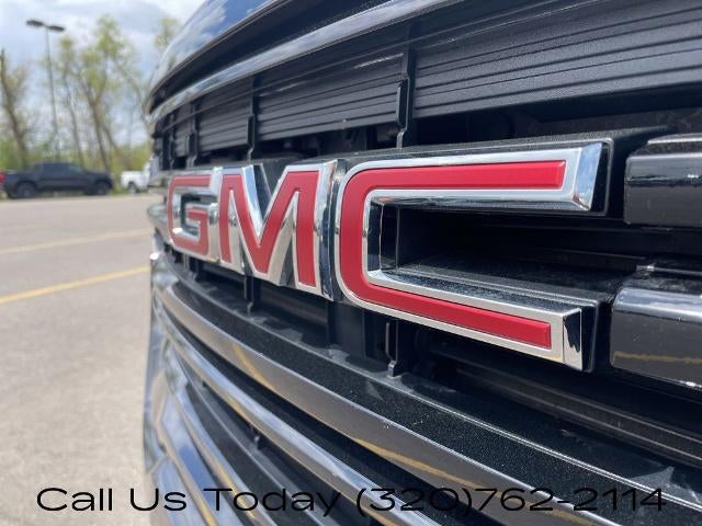 2022 GMC Acadia AWD SLT