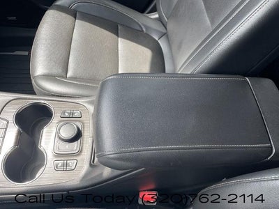 2022 GMC Acadia AWD SLT