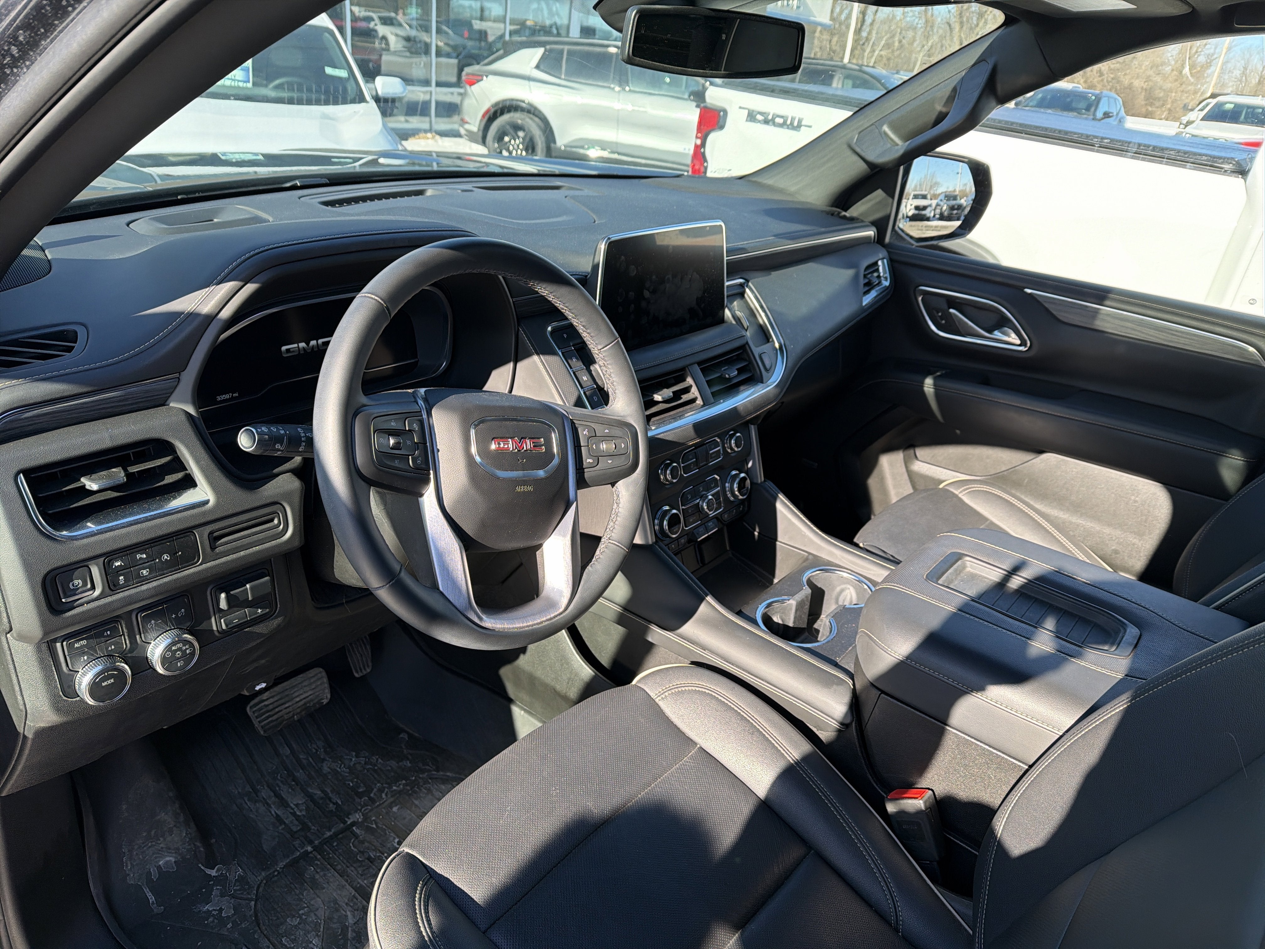 2023 GMC Yukon 4WD 4dr SLT