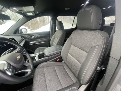 2024 Chevrolet Traverse LT w/2LT