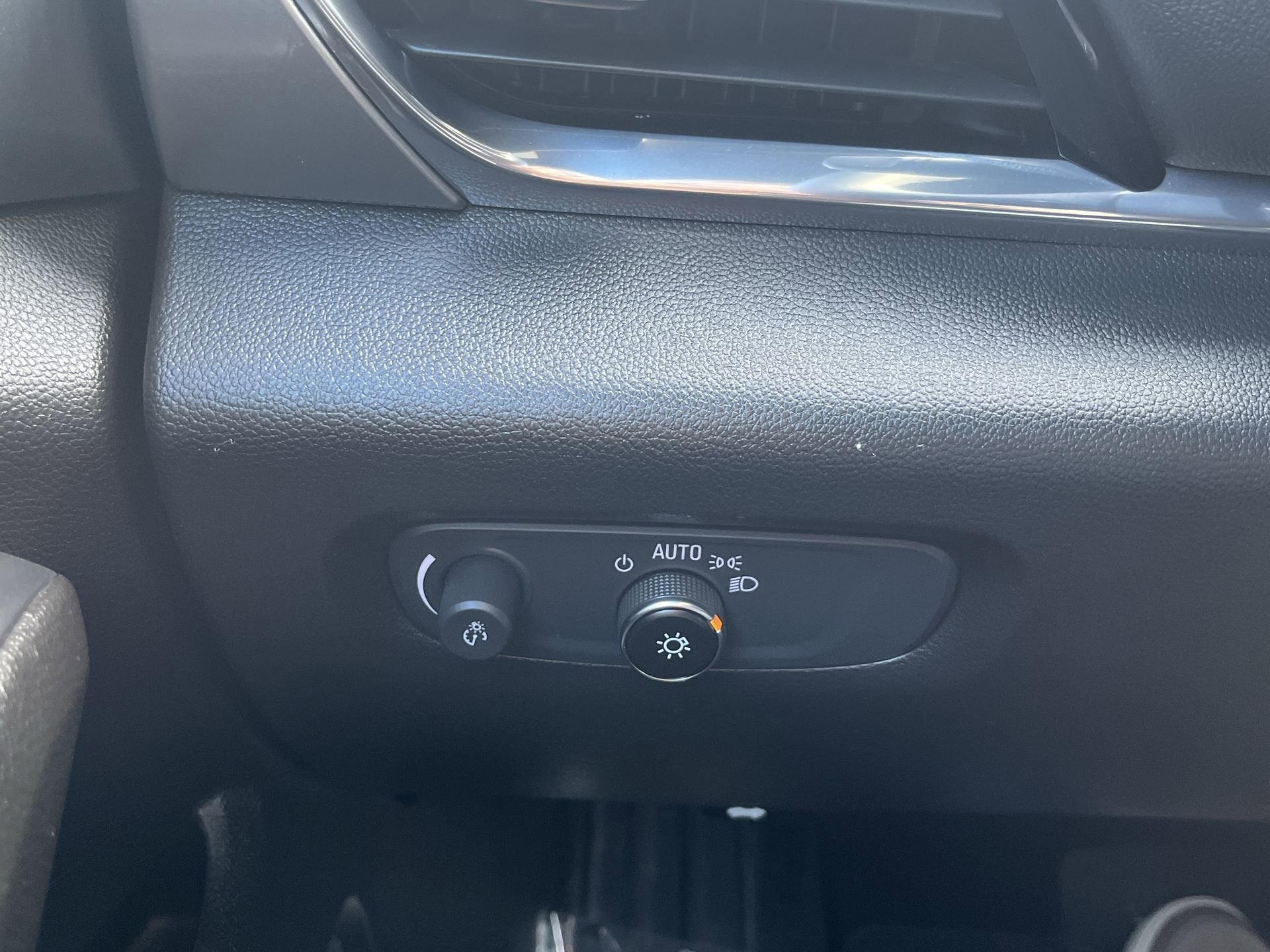 2023 Chevrolet Traverse AWD 1LT