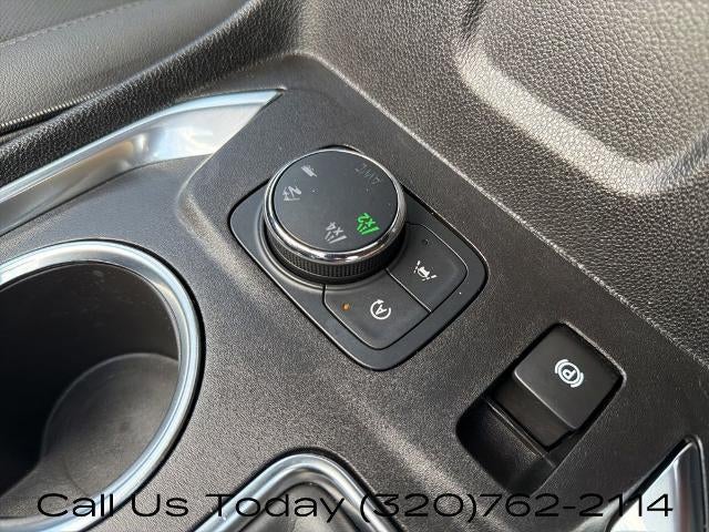 2023 Chevrolet Traverse AWD 2LT