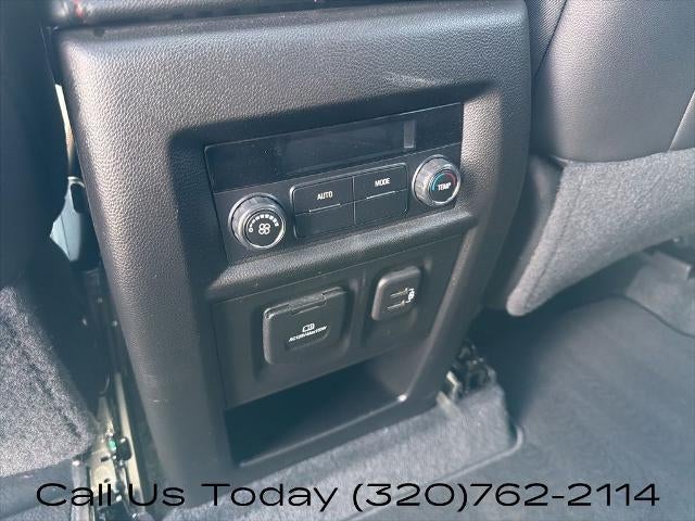 2023 Chevrolet Traverse AWD 2LT