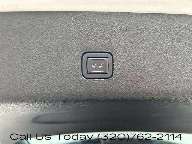 2023 Chevrolet Traverse AWD 2LT