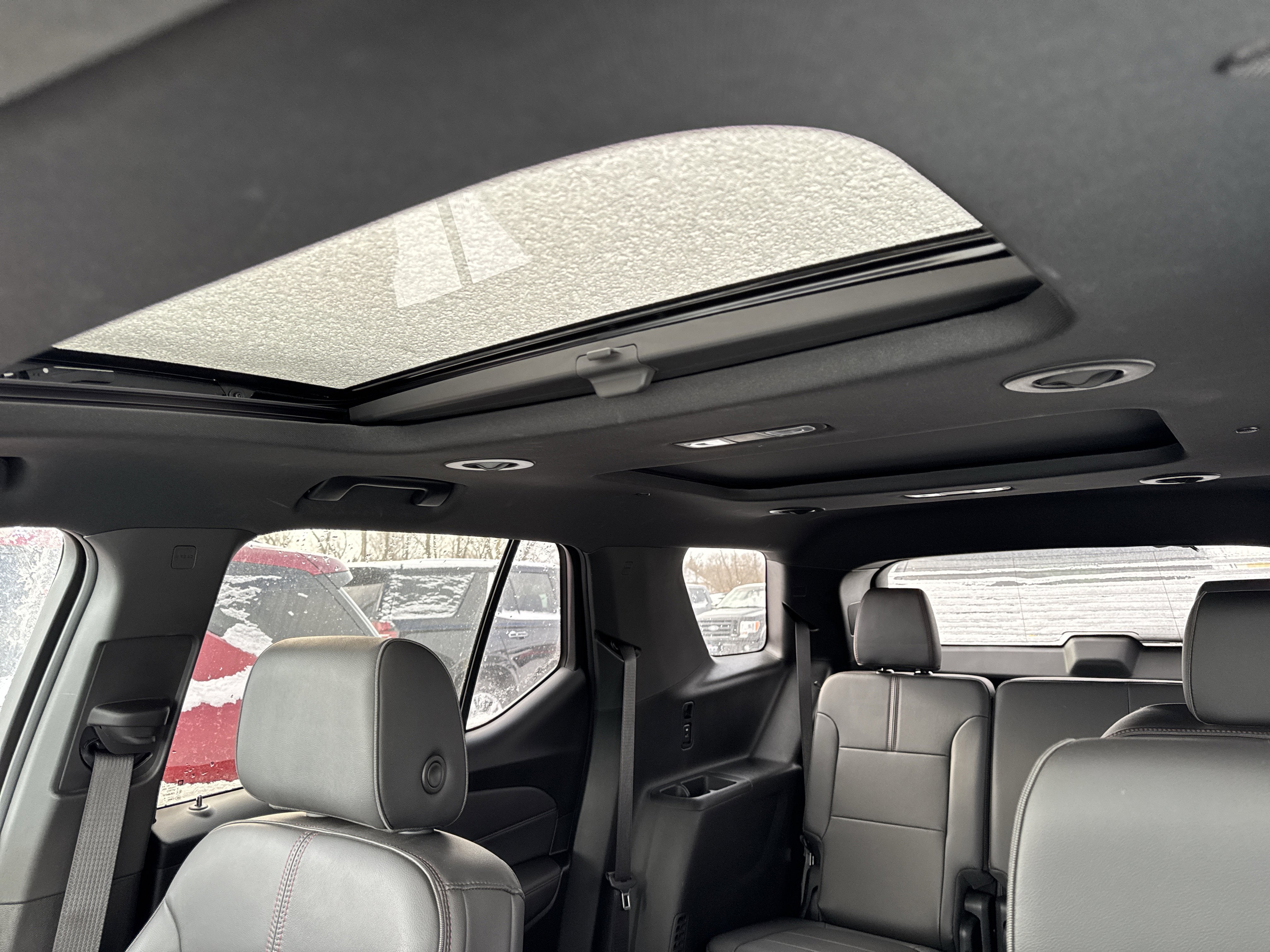 2023 Chevrolet Traverse AWD 2LT