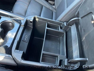 2025 Chevrolet Suburban 4WD RST