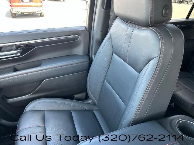 2025 Chevrolet Suburban 4WD RST