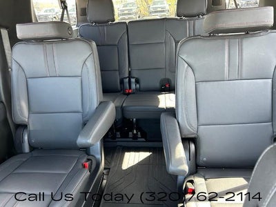 2025 Chevrolet Suburban 4WD RST