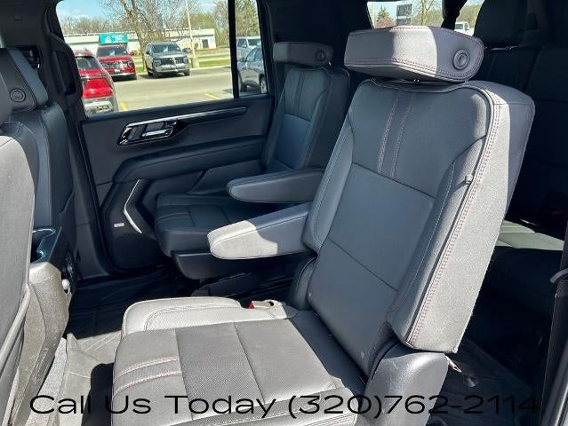 2025 Chevrolet Suburban 4WD RST