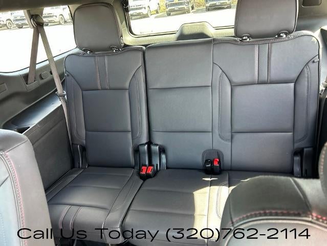 2025 Chevrolet Suburban 4WD RST