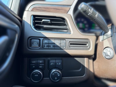 2022 Chevrolet Suburban 4WD LT