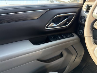 2022 Chevrolet Suburban 4WD LT