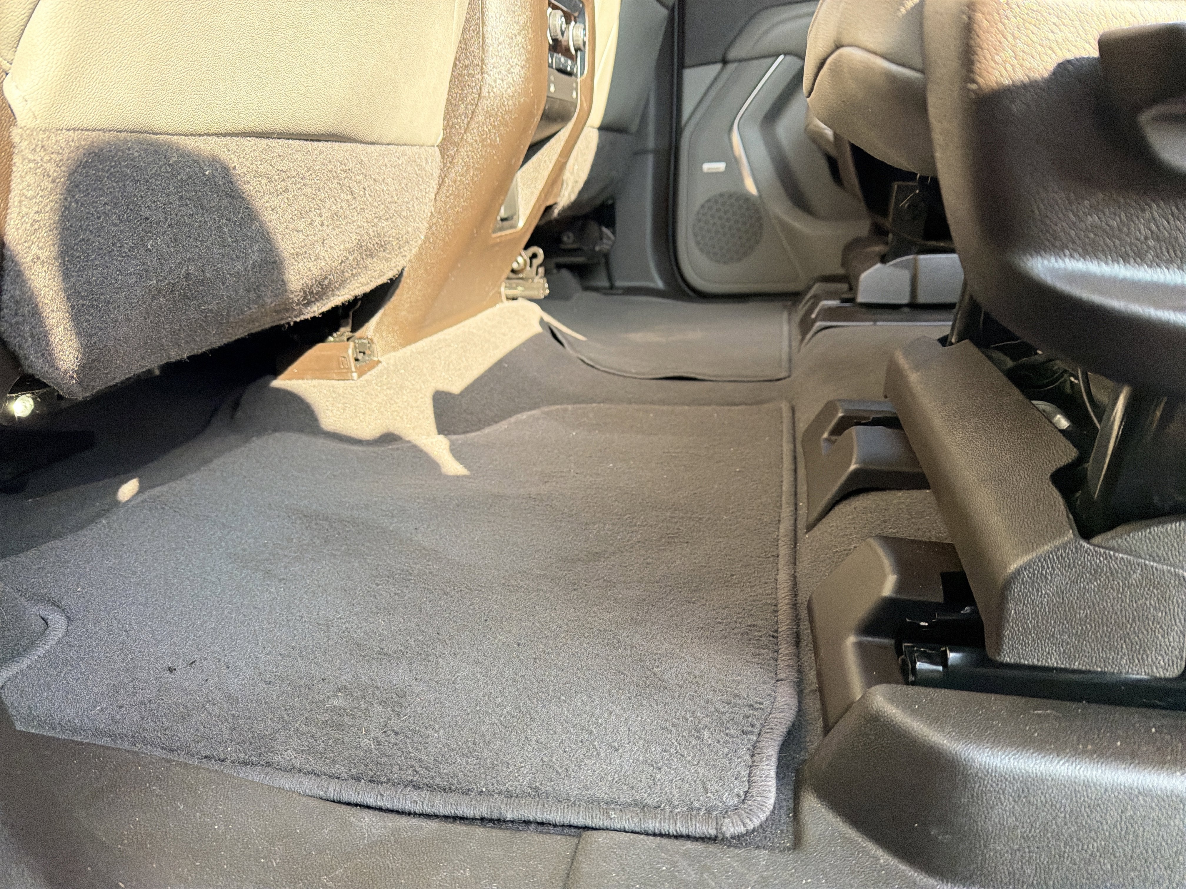 2022 Chevrolet Suburban 4WD LT