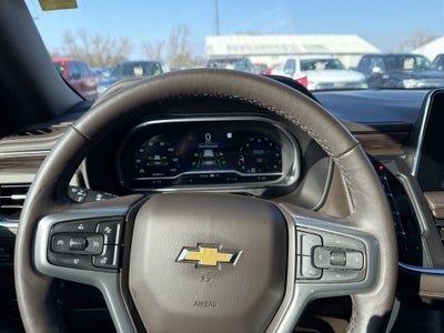 2022 Chevrolet Suburban 4WD LT