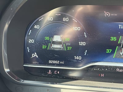 2022 Chevrolet Suburban 4WD LT