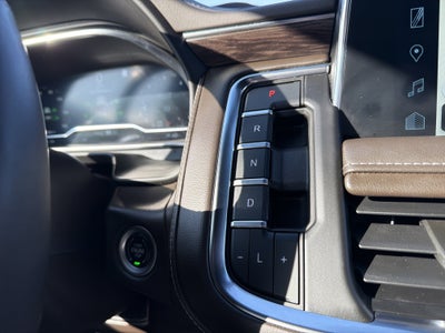 2022 Chevrolet Suburban 4WD LT