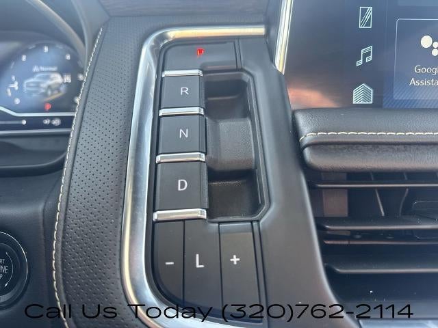 2023 Chevrolet Suburban 4WD Premier