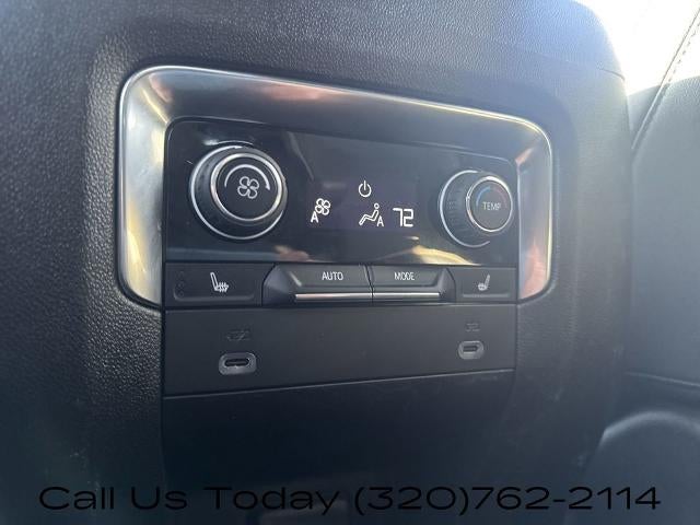 2023 Chevrolet Suburban 4WD Premier