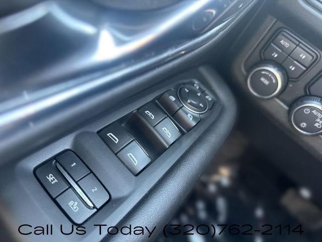 2023 Chevrolet Suburban 4WD Premier