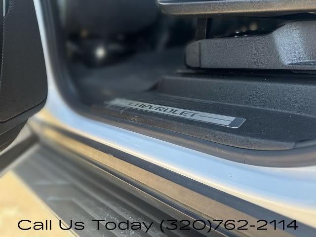 2023 Chevrolet Suburban 4WD Premier