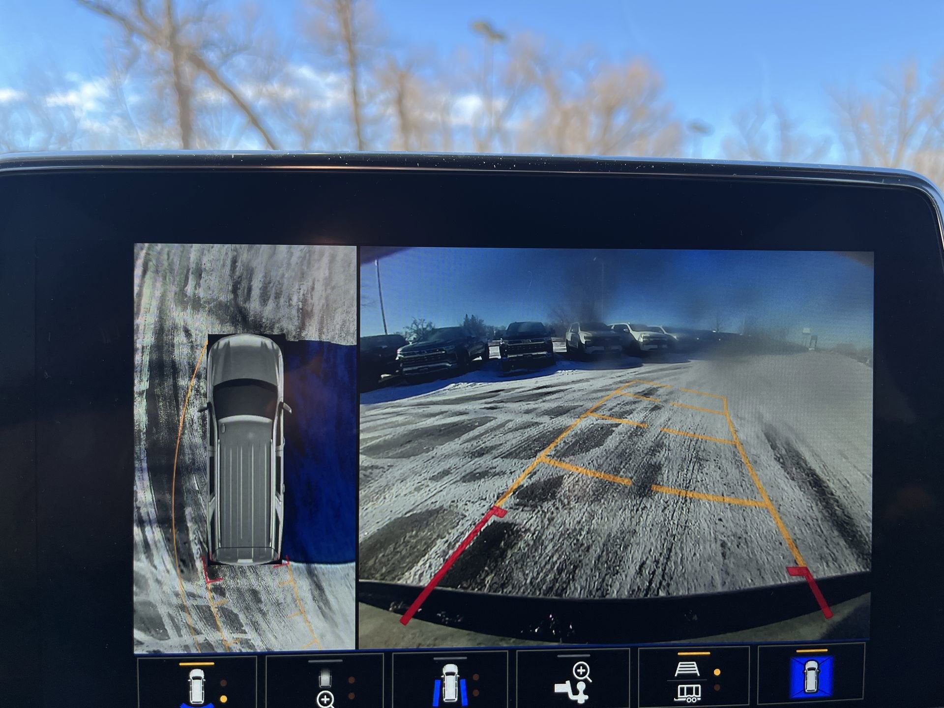 2024 Chevrolet Suburban 4WD Premier