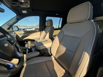 2024 Chevrolet Suburban 4WD Premier