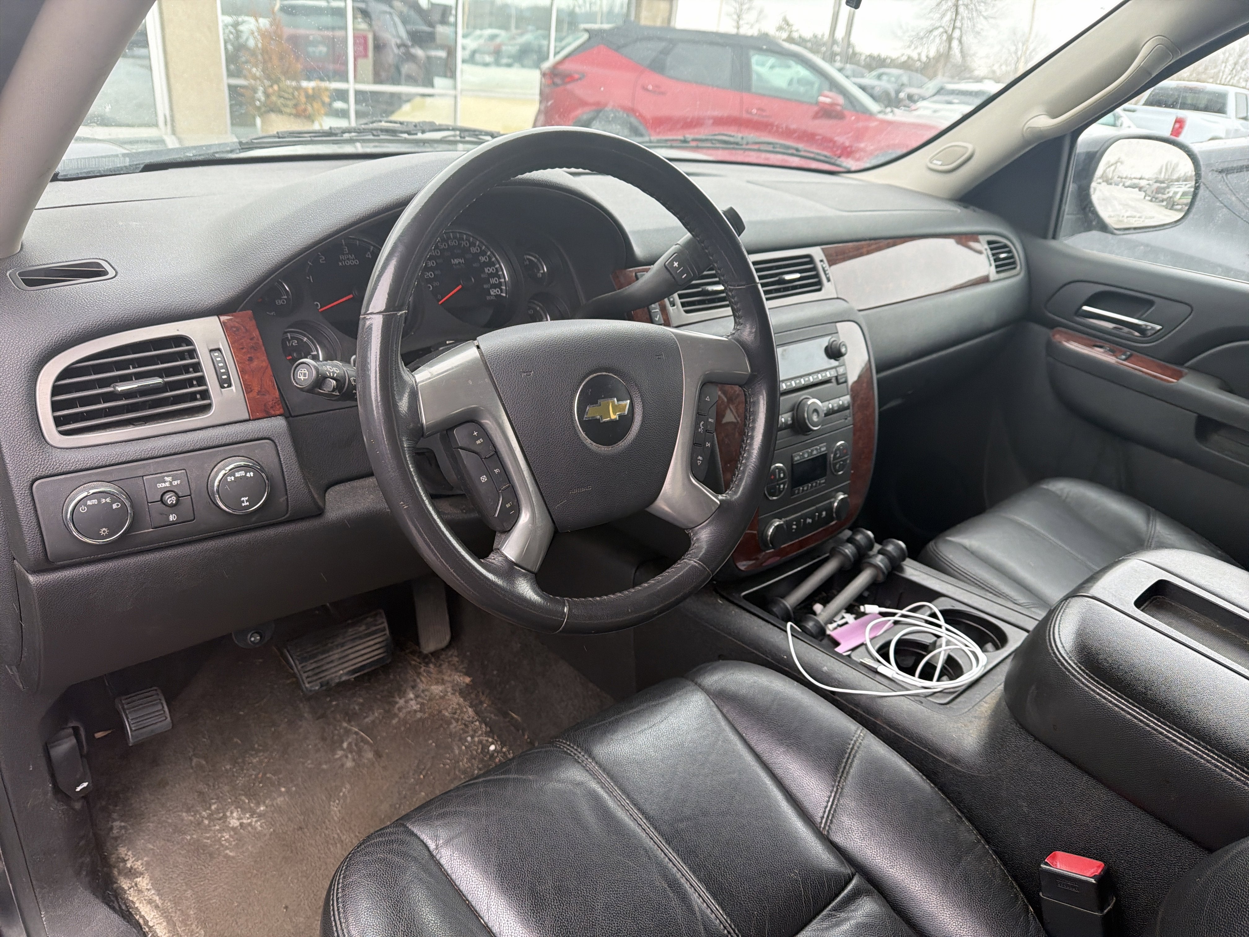 Used 2011 Chevrolet Suburban LT with VIN 1GNSKJE39BR339695 for sale in Alexandria, Minnesota