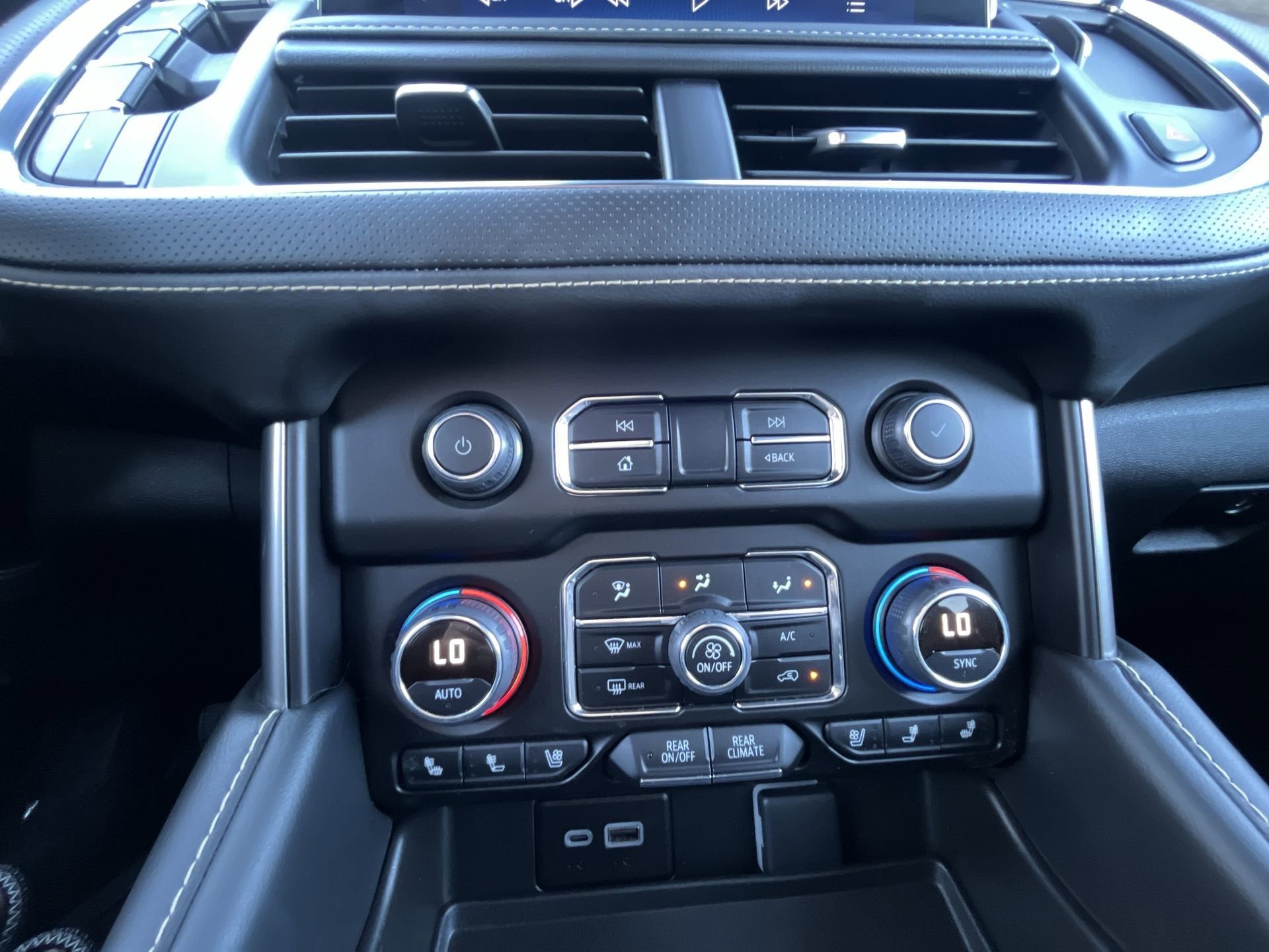 2023 Chevrolet Tahoe 4WD Premier