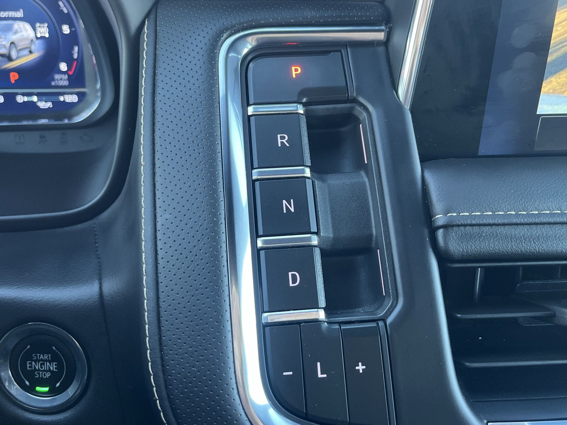 2023 Chevrolet Tahoe 4WD Premier