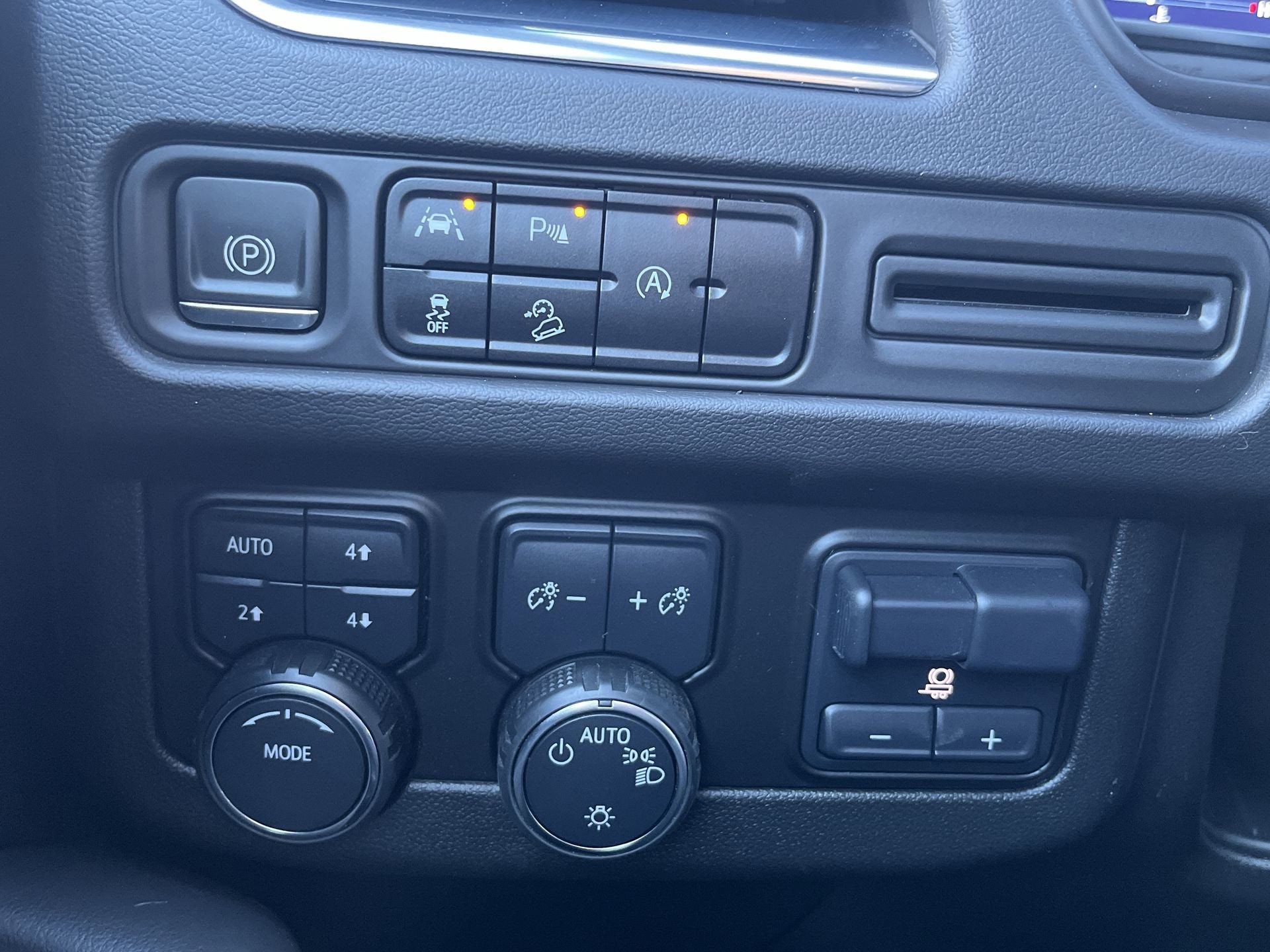 2023 Chevrolet Tahoe 4WD Premier