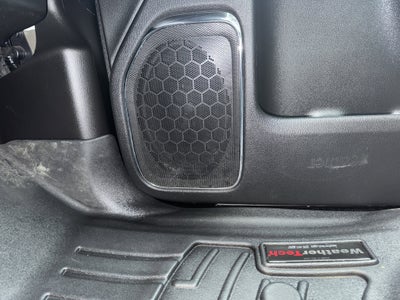 2015 GMC Sierra 2500HD available WiFi Crew Cab Standard Box 4-Wheel Drive SLE