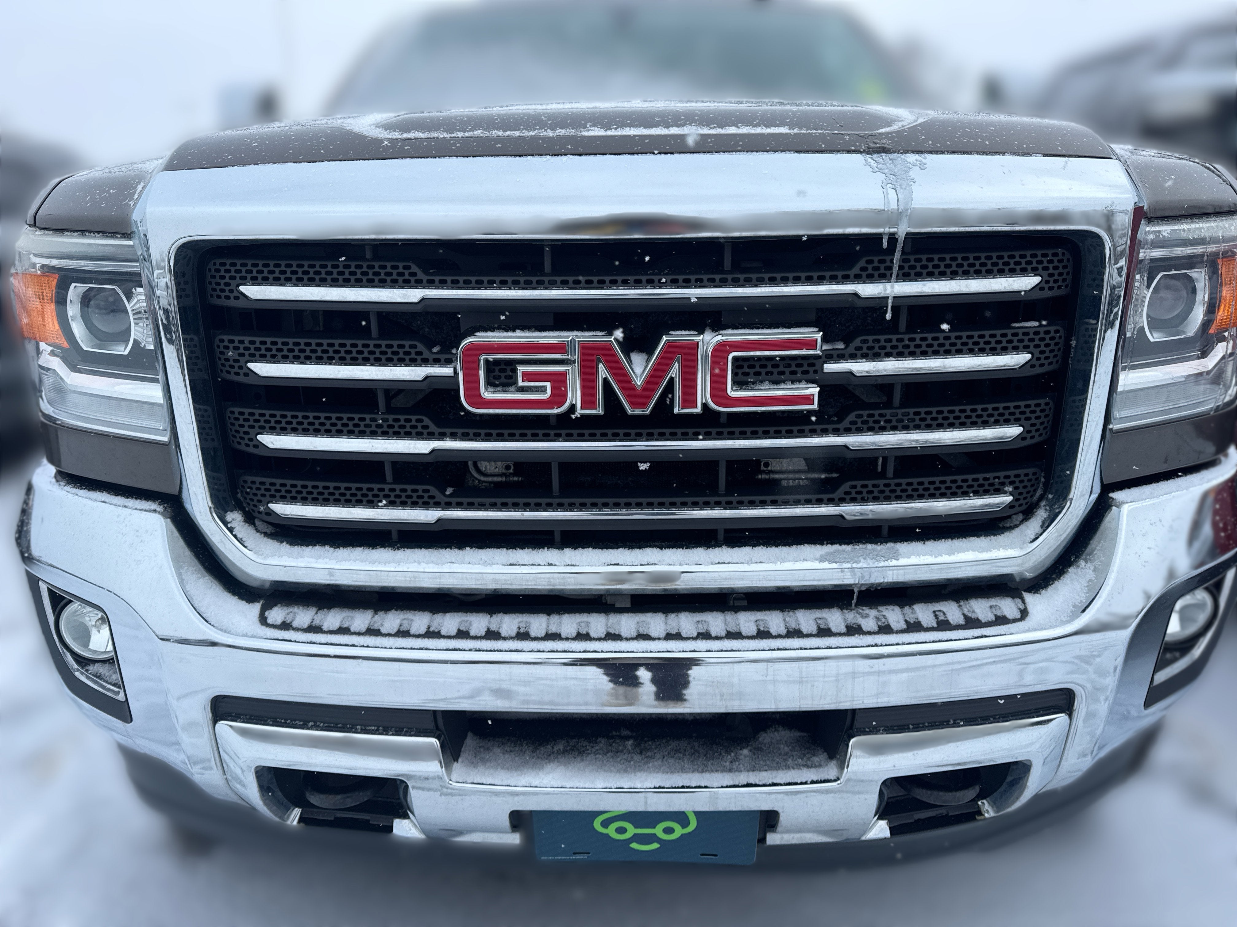 2015 GMC Sierra 2500HD available WiFi Crew Cab Standard Box 4-Wheel Drive SLE