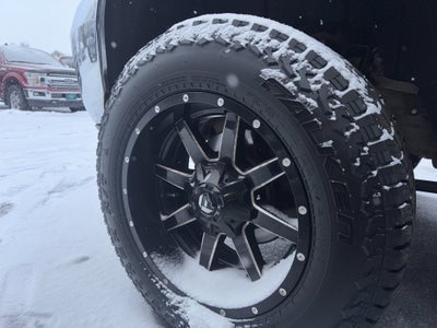 2015 GMC Sierra 2500HD available WiFi Crew Cab Standard Box 4-Wheel Drive SLE