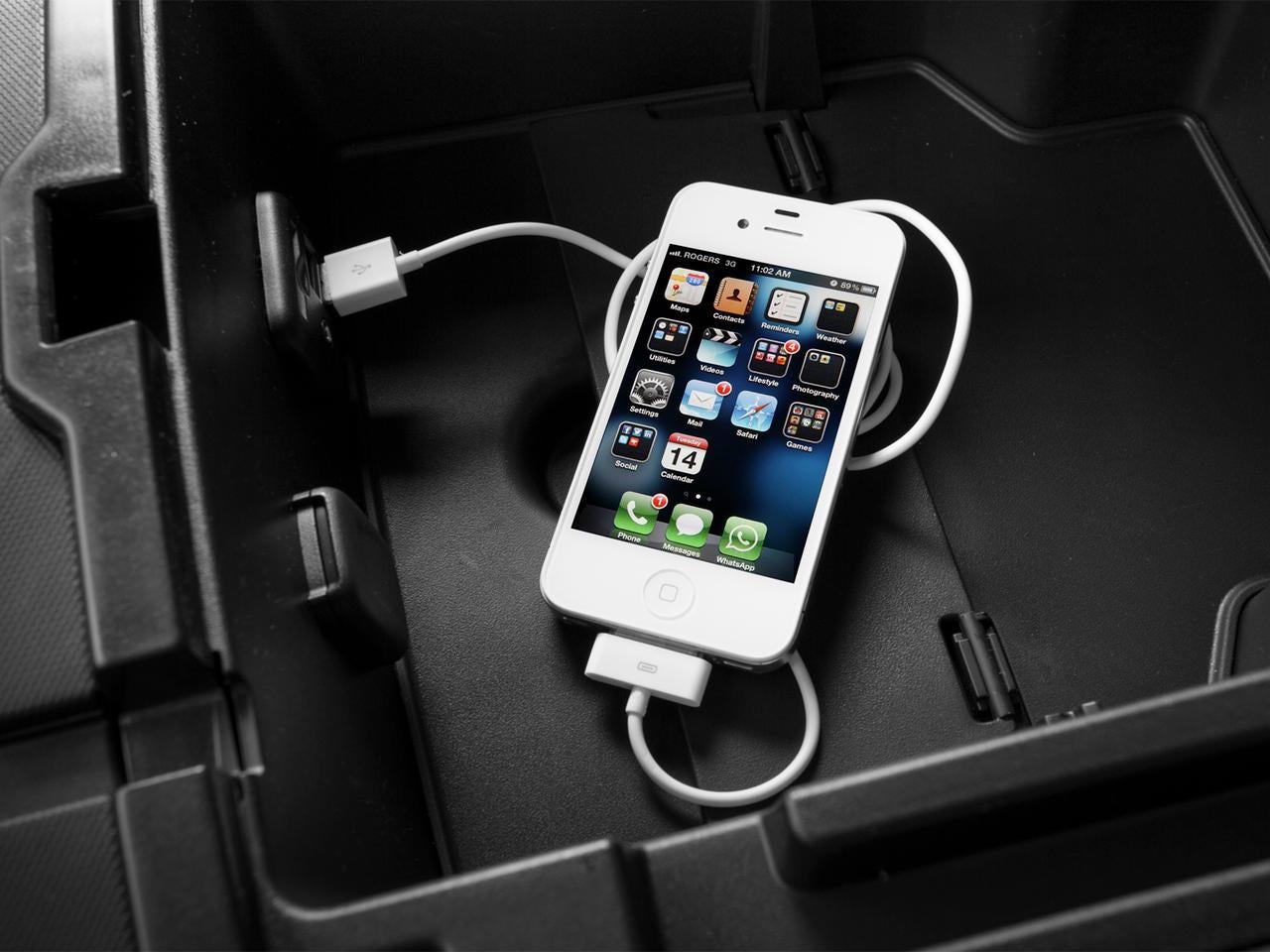 2015 GMC Sierra 2500HD available WiFi Crew Cab Standard Box 4-Wheel Drive SLE