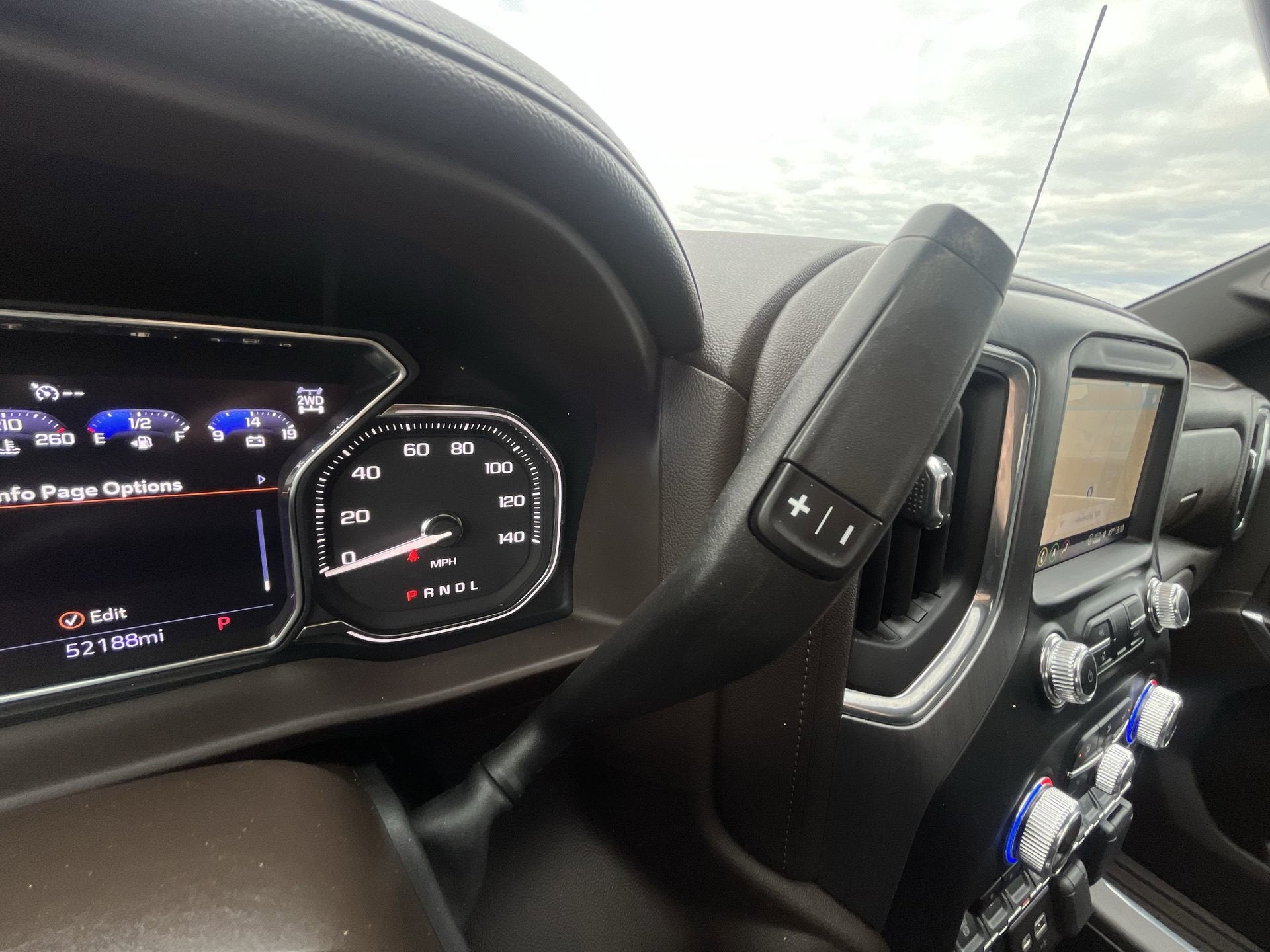 2023 GMC Sierra 2500 HD Crew Cab Standard Box 4-Wheel Drive Denali