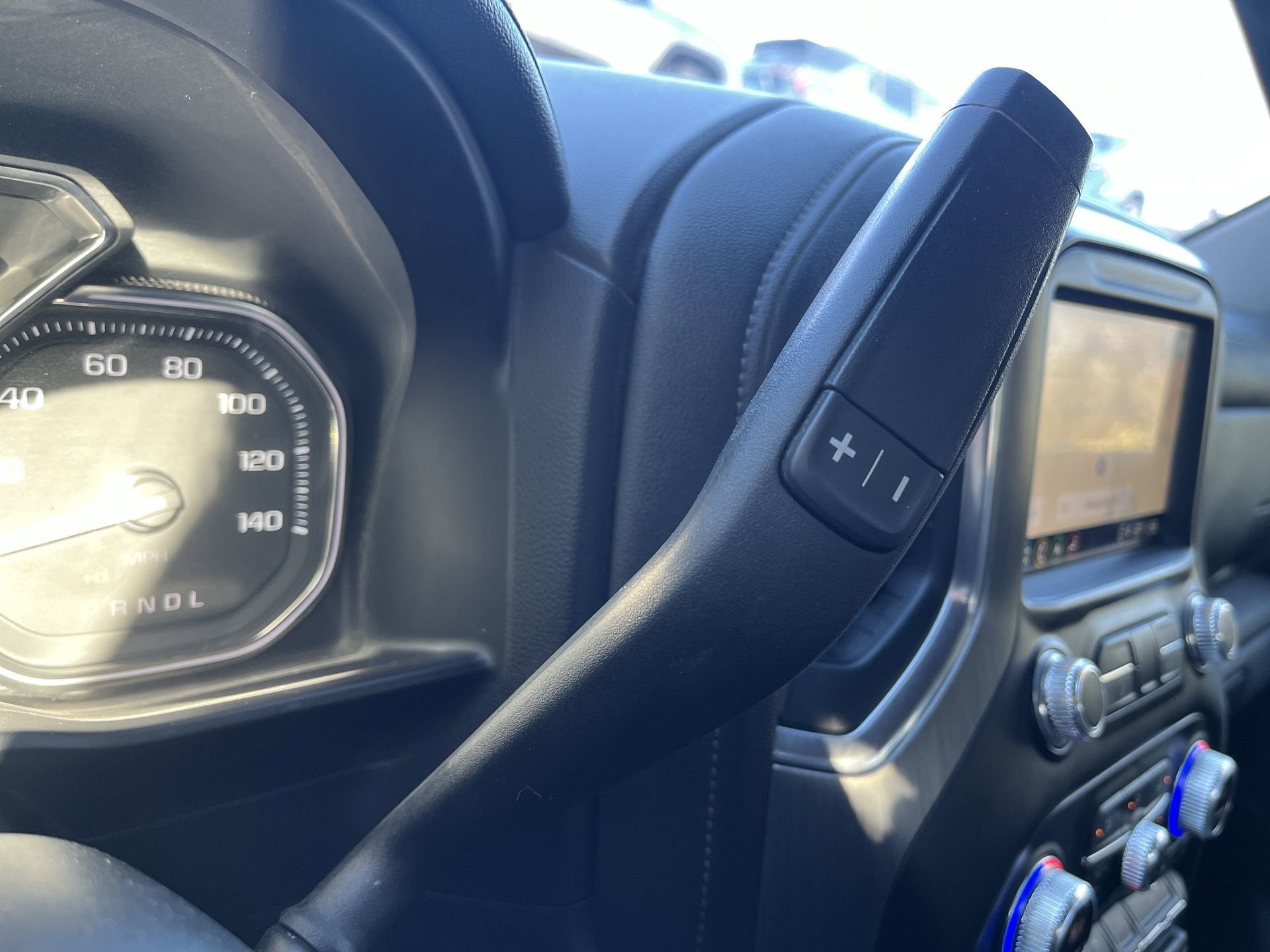 2022 GMC Sierra 3500HD Crew Cab Long Box 4-Wheel Drive Denali