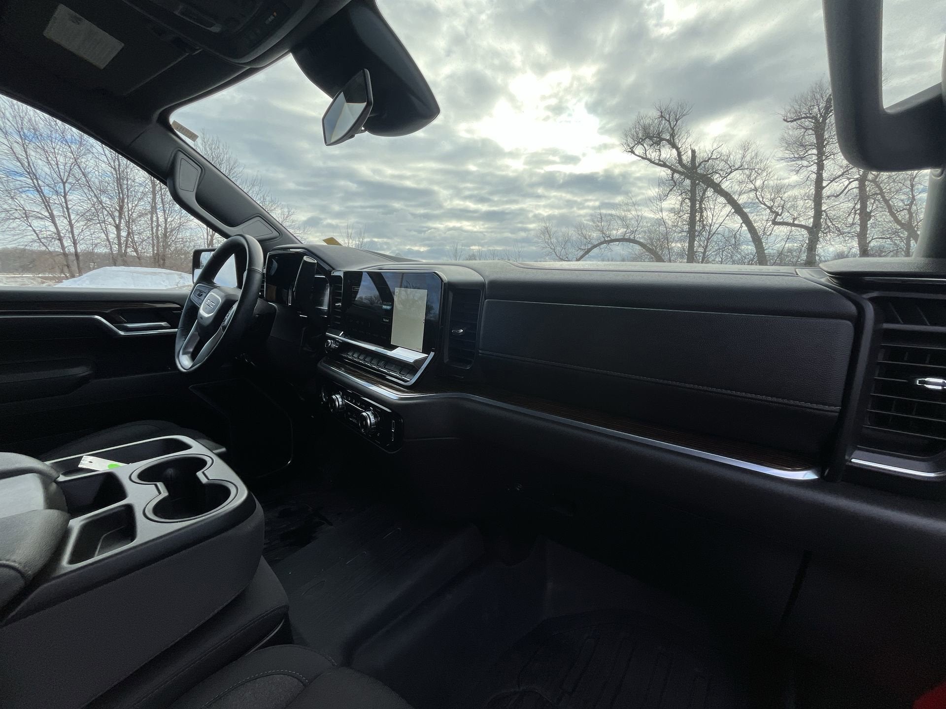 2024 GMC Sierra 1500 Crew Cab Short Box 4-Wheel Drive Elevation 3SB